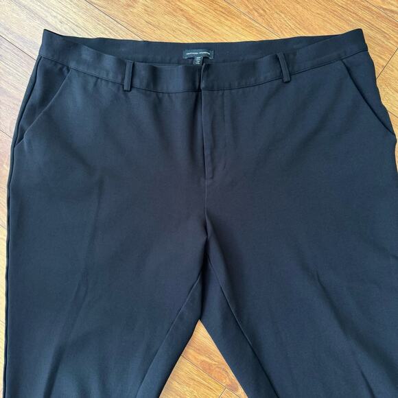 Universal Standard Pants Women MP (18P-20P) Black Capri Mid-Rise Pockets Stretch - Picture 3 of 15
